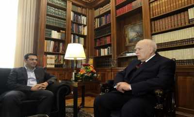 Συνάντηση Παπούλια - Τσίπρα αύριo το μεσημέρι