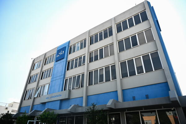 Με την πλάτη στον τοίχο η ΝΔ για την «Ομάδας Αλήθειας» – Σύγχρονο παρακράτος καταγγέλλει η Αντιπολίτευση