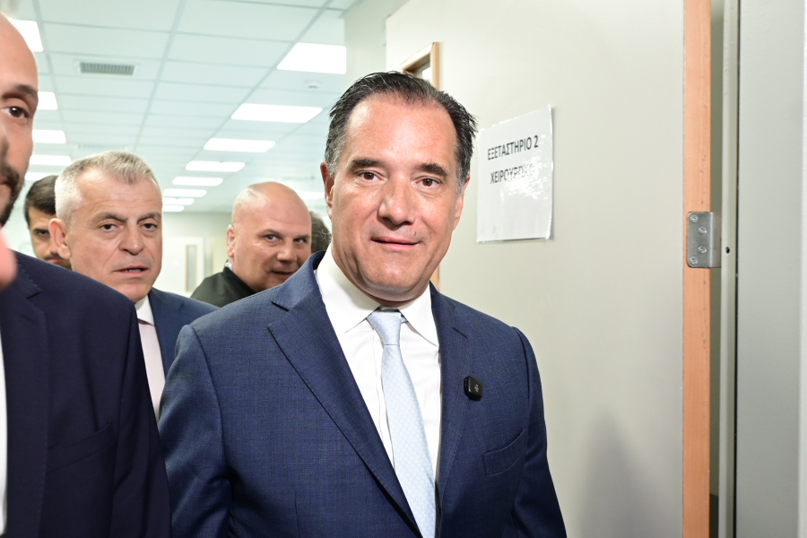 Θετικός στον κορωνοϊό ο Άδωνις Γεωργιάδης, ταλαιπωρείται από υψηλό πυρετό