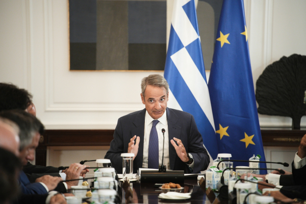 Κυριακή των Βαΐων - Στις 25 Απριλίου η επικρατέστερη ημερομηνία για εκλογές