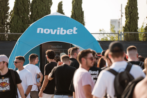 AXASTOI LIVE FEST 2026 by Novibet: Η μεγαλύτερη live συνάντηση των ΑΧΑΣΤΩΝ συγκέντρωσε 18.000 επισκέπτες στο Telekom Center Athens Open Air