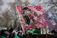 Ισπανία: Εκατοντάδες χιλιάδες διαδήλωσαν κατά της στεγαστικής κρίσης σε ολόκληρη τη χώρα