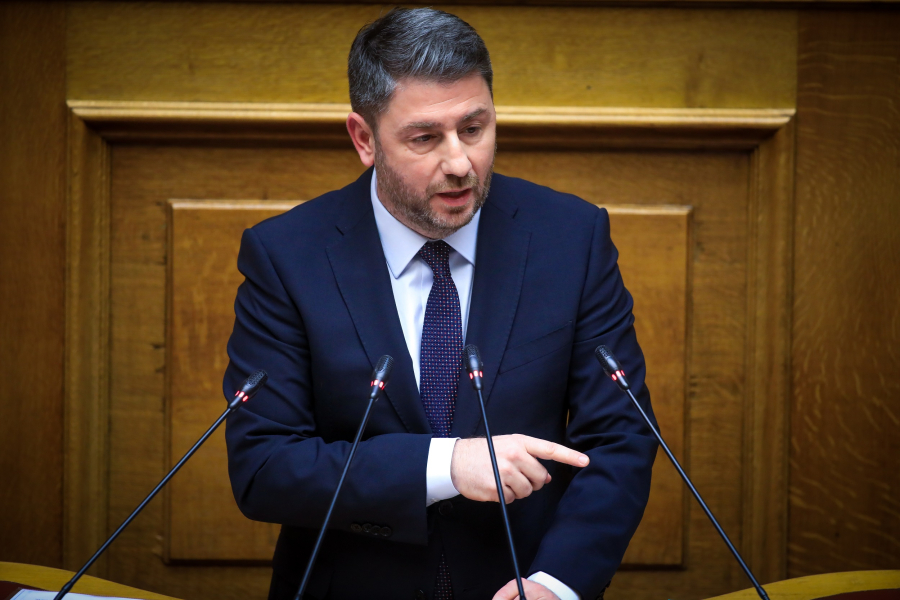 Ανδρουλάκης σε Μητσοτάκη: Είστε μια κυβέρνηση σε αποδρομή