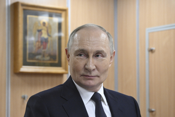 Ο Πούτιν «σιγοντάρει» τα σχέδια Τραμπ για την Γροιλανδία, τον δελεάζει με επενδύσεις στην Αρκτική