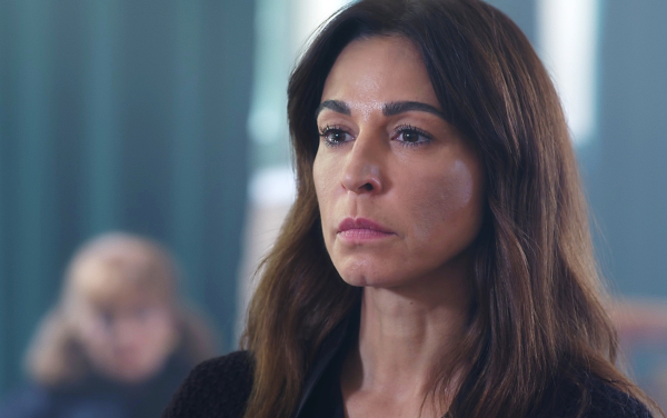 «Άγιος Έρωτας»: Η Χριστίνα εξομολογείται στον πατέρα Νικόλαο