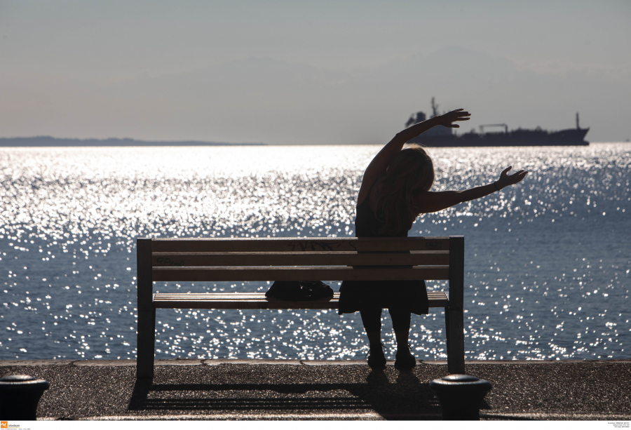 Οι αγύμναστοι έχουν τέσσερις φορές υψηλότερο κίνδυνο να νοσήσουν βαριά με covid