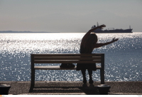 Οι αγύμναστοι έχουν τέσσερις φορές υψηλότερο κίνδυνο να νοσήσουν βαριά με covid