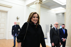 Μπακογιάννη στα Τέμπη: «Πολλά» κενά και ερωτήματα αλλά «εμπιστεύομαι τη Δικαιοσύνη»