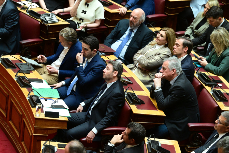 Γιατί υπερψήφισε το ΠΑΣΟΚ την παραπομπή του Χρ. Τριαντόπουλου