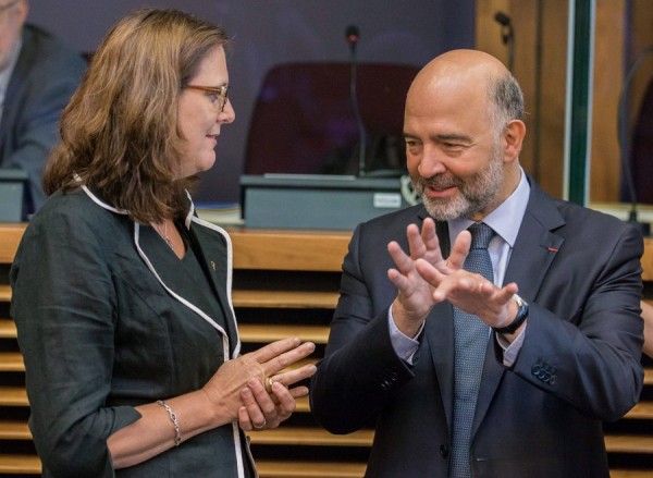 Σε συμφωνία ΔΝΤ - ευρωπαϊκών θεσμών ελπίζει ο Μοσκοβισί για την ελληνική οικονομία