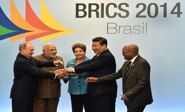 Πούτιν: Η τράπεζα των BRICS θα μπορεί να χρηματοδοτεί προγράμματα από το 2016