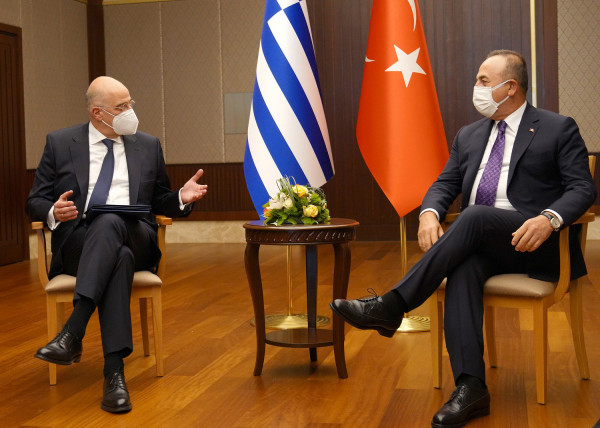 Τουρκικά ΜΜΕ για κόντρα Δένδια – Τσαβούσογλου: Σκανδαλώδης διπλωματία