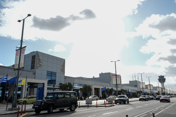 Παραλίγο «Τέμπη του αέρα» - Η κυβέρνηση δεν ξέρει τι έγινε, ο υπουργός παραμένει!