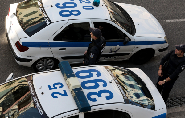 Συνελήφθη 15χρονος που είχε ρημάξει ψιλικατζίδικα στην Αττική