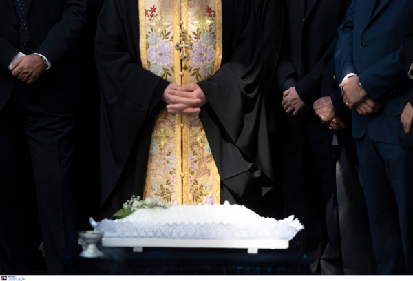 Μνημόσυνο Φώφης Γεννηματά: «Η απουσία της μεγάλη», δήλωσε ο Ανδρουλάκης(εικόνες)