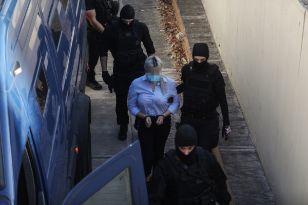 Επίθεση με βιτριόλι: Το «παρατσούκλι» της Έφης στη φυλακή, τι αποκαλύπτει πρώην συγκρατούμενή της για τον χαρακτήρα της (βίντεο)