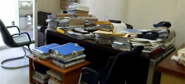 Με πλαστά πτυχία 63 υπάλληλοι του Δήμου Αθηναίων