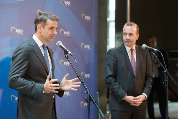 Στήριξη του ΕΛΚ για μείωση των πλεονασμάτων υπό όρους ζήτησε ο Μητσοτάκης