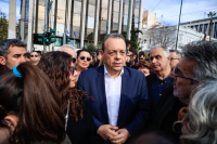 Φάμελλος: Τηλεφωνική επικοινωνία με πολιτικούς ηγέτες για Δικαιοσύνη στο έγκλημα των Τεμπών