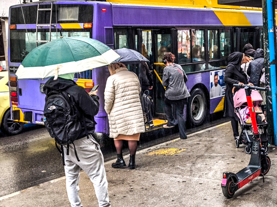 Καιρός: Έρχεται κακοκαιρία σήμερα - Τι ώρα θα βρέχει στην Αθήνα