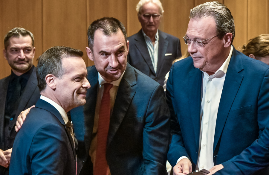 Μηνύματα συμπόρευσης από Λέσβο από Δούκα, Φάμελλο, Χαρίτση, Κόκκαλη