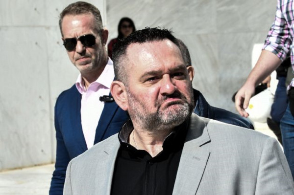 Ο Λαγός ιδρύει νέο ακροδεξιό κόμμα