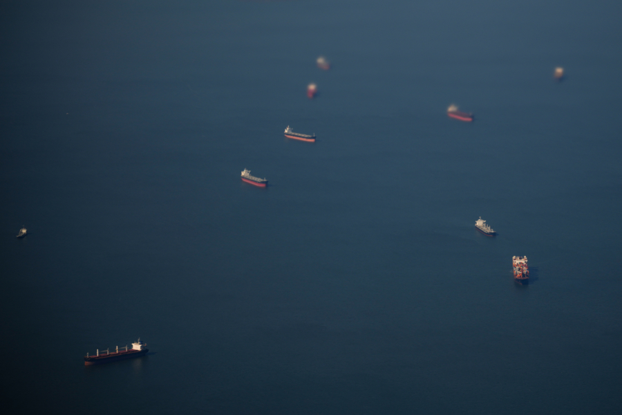 WSJ: Ο αμερικανικός στρατός ετοιμάζεται να επιβιβαστεί σε πλοία που συνδέονται με το Ιράν