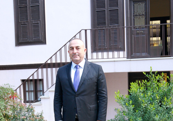 Νέα «επίθεση» από την Τουρκία: «Ενώ η Ελλάδα εξοπλίζει τα νησιά, εμείς θα λάβουμε τα απαραίτητα μέτρα» λέει ο Τσαβούσογλου