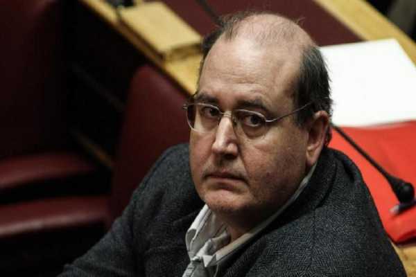 Ο Φίλης καλεί ΟΛΜΕ και ΔΟΕ στον εθνικό εκπαιδευτικό διάλογο