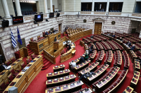 Βουλή: Μετωπική στο νομοσχέδιο για τις συλλογικές συμβάσεις - Αποχώρησαν ΚΚΕ και Νέα Αριστερά