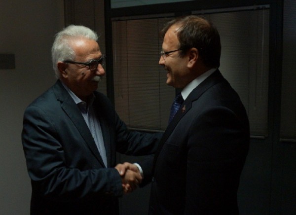 Η ΑΔΕΔΥ καταγγέλει τον Γαβρόγλου για δίωξη της Γενικής Διευθύντριας του ΙΚΥ