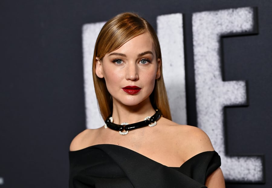 Η Τζένιφερ Λόρενς εξηγεί γιατί δεν θέλει πλέον να μιλά για τον Ντόναλντ Τραμπ