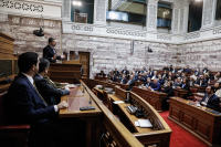 «Μύλος» το ΠΑΣΟΚ για τα μη κρατικά ΑΕΙ: Κωνσταντινόπουλος, Γιαννακοπούλου εναντίον Ανδρουλάκη, που επιμένει για κομματική πειθαρχία