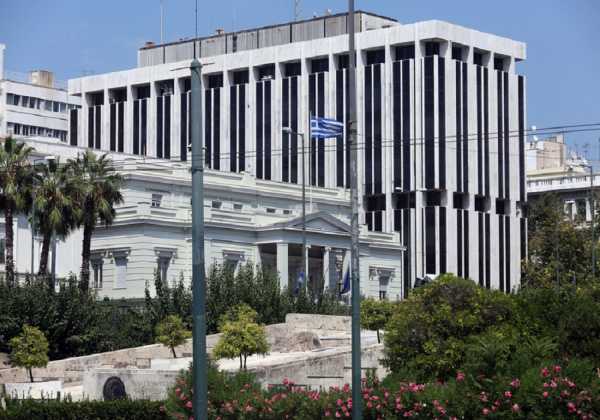 ΥΠΕΞ: Βαθύτατη οδύνη για τον θάνατο του Έλληνα πρέσβη