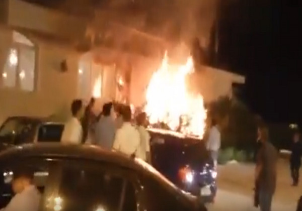 Φωτιά παραλίγο να χαλάσει γαμήλιο γλέντι έξω από τη Λάρισα (vid)