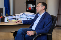 Δεύτερος ξανά ο Τσίπρας ως καταλληλότερος πρωθυπουργός με αυθόρμητη απάντηση