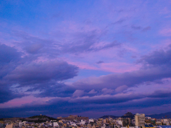 Γενικά αίθριος ο καιρός την Τετάρτη - Πού θα σημειωθούν τοπικές βροχές