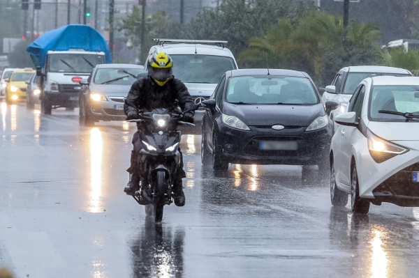 «Κλείδωσε» η σφοδρή κακοκαιρία στην Αττική: «Θα ανοίξουν οι ουρανοί» - «Μεγάλη προσοχή» λένε οι μετεωρολόγοι