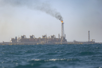 Στα 100 δολάρια ξανά το πετρέλαιο – Παραμένει η ανησυχία στις αγορές