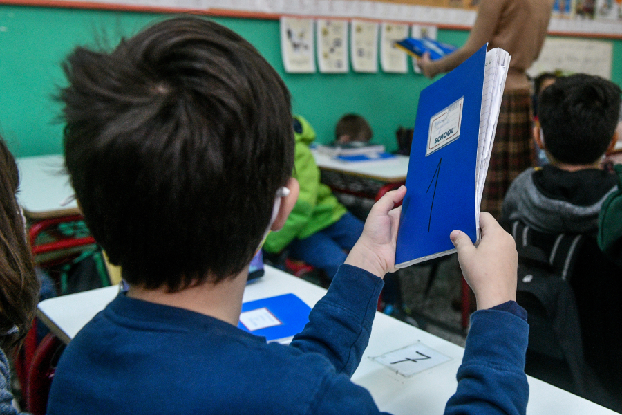 «Ματώνουν» τα νοικοκυριά για φροντιστήρια από την Ά Δημοτικού, τετραπλασιάστηκε η δαπάνη στη δεκαετία