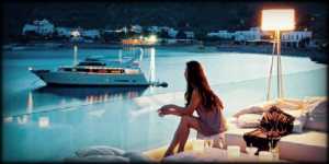 «Βούλιαξε» από τουρίστες η Ελλάδα το α΄ εξάμηνο του 2015