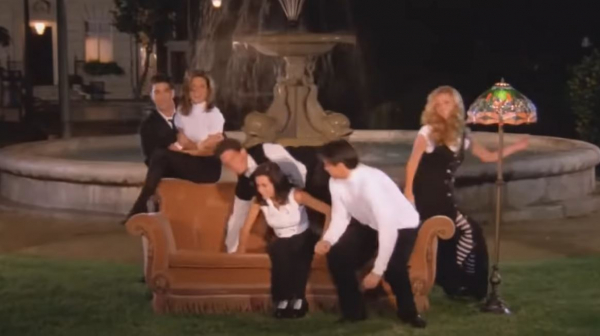 Friends: Η απαγορευμένη διαφήμιση της αγαπημένης σειράς (βίντεο)