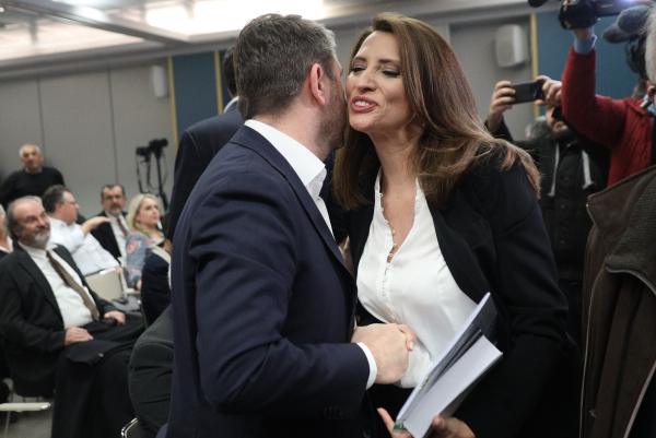 Ανδρουλάκης - Κασιμάτη: Το… βιβλίο τους έφερε πιο κοντά