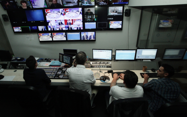 Εκλογές 2023: «Στα μαχαίρια» ΝΔ - ΣΥΡΙΖΑ για το ντιμπέιτ, την Πέμπτη αποφασίζει η Διακομματική Επιτροπή