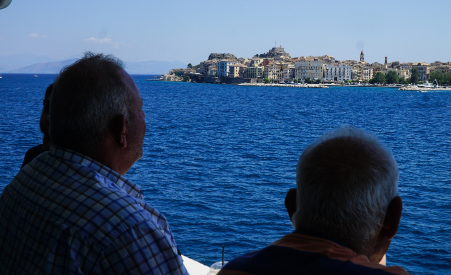 Η ατάκα Τσακλόγλου για τα όρια ηλικίας συνταξιοδότησης και οι αντιδράσεις από ΣΥΡΙΖΑ και ΠΑΣΟΚ