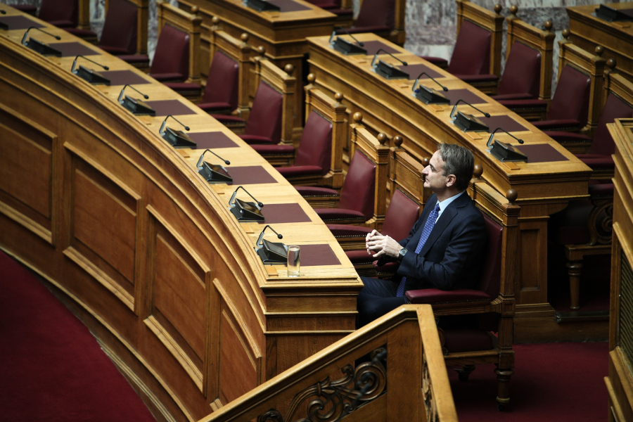 Εξεταστική: Το ένα τρίτο των μελών της έγιναν υφυπουργοί