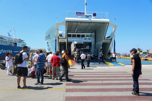 Μετά το camping έρχεται στην Ελλάδα και το glamping και μάλιστα με δικό του σήμα!