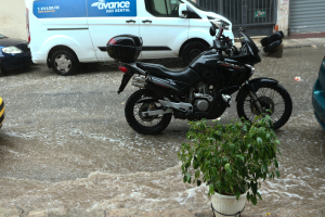 Εστάλη το πρώτο 112 για την κακοκαιρία Bora - Ποια περιοχή βρίσκεται στο επίκεντρο