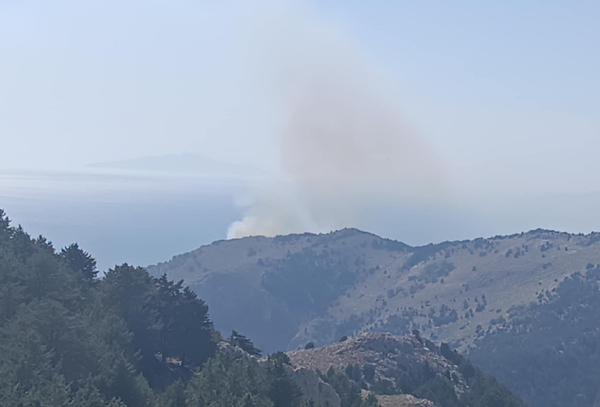 Οριοθετήθηκε η φωτιά στη Σύμη