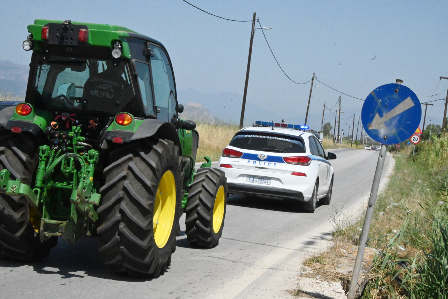 Με τρακτέρ και λεωφορεία στη ΔΕΘ οι αγρότες της Μαγνησίας - «Κανένα αίτημά μας δεν έχει ικανοποιηθεί»